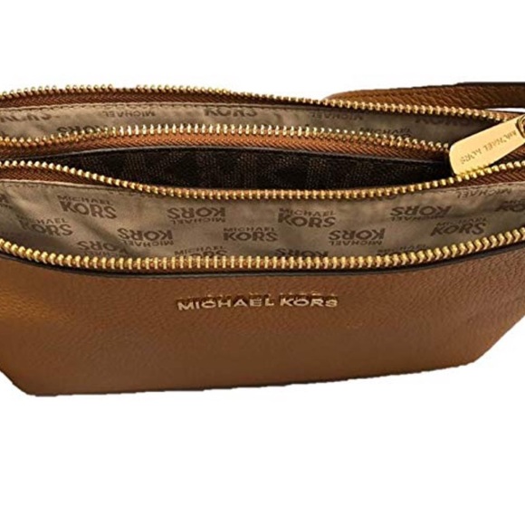 Michael Kors Jet Set Travel Double Zip Gusset - Picture 3 of 4